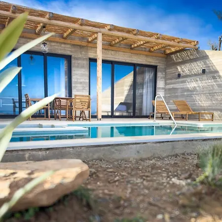 Sea View With Private Swimming Pool