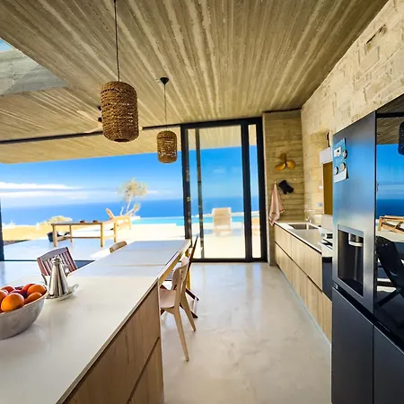 וילה Sea View With Private Swimming Pool הרקליון