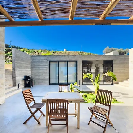 Sea View With Private Swimming Pool הרקליון