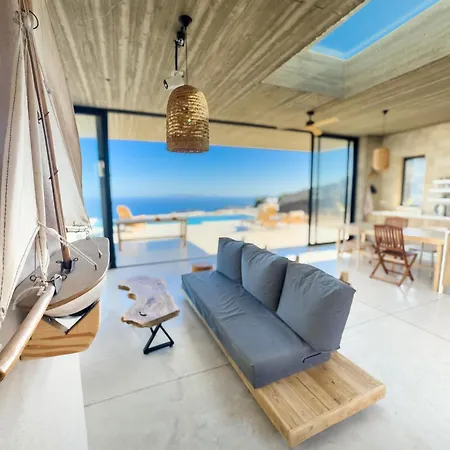 Sea View With Private Swimming Pool הרקליון