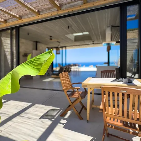 וילה Sea View With Private Swimming Pool *